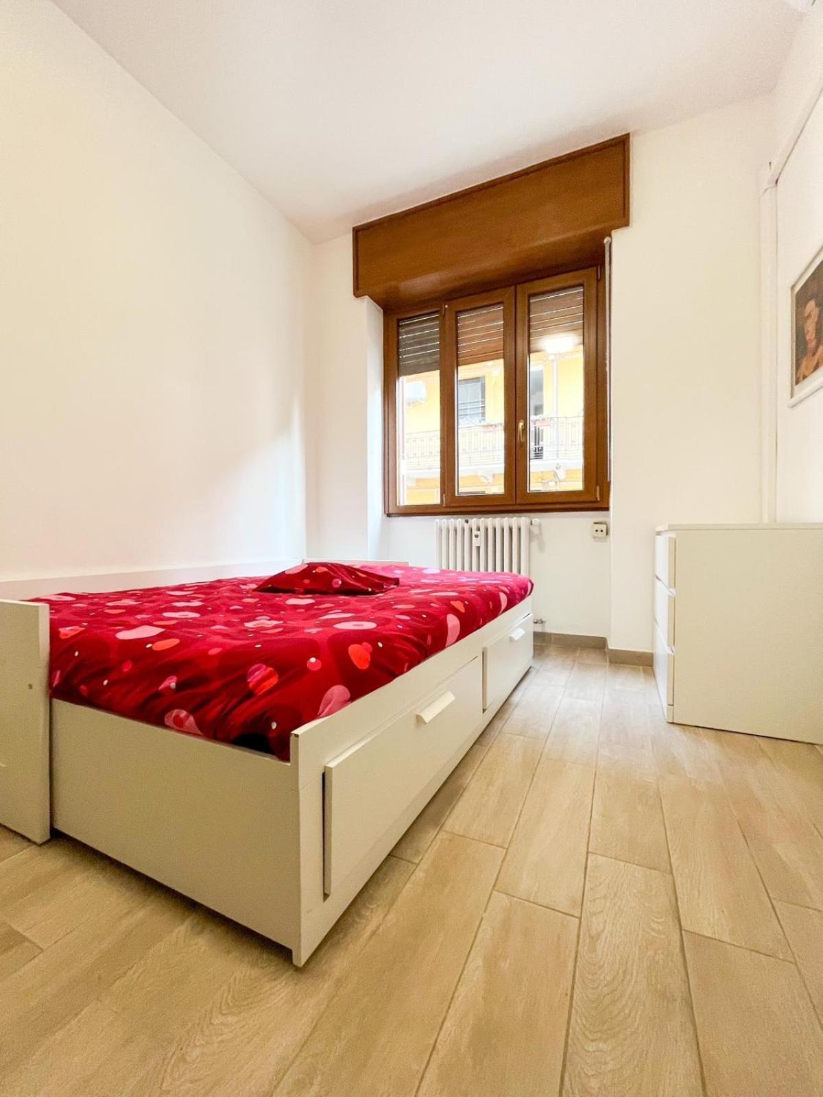 Appartamento Nolo 147 Milano Esterno foto