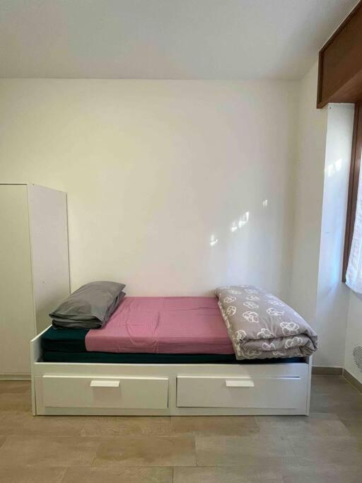 Appartamento Nolo 147 Milano Esterno foto